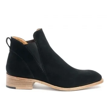 Willow V Cut Elastic Chelsea Boot in Black Suede
