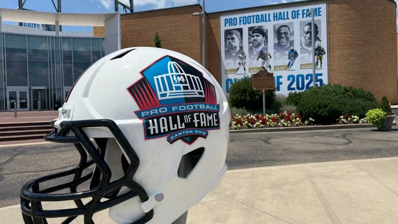 2025 Pro Football Hall of Fame: Inductees, Snubs, Surprises as Antonio Gates, Jared Allen headline class