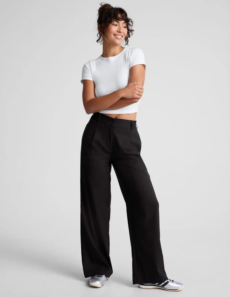 Image of Silhouette Cropped Tee