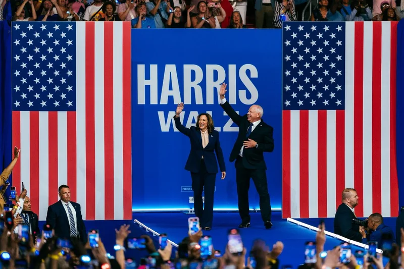 Photo of Kamala Harris and Tim Walz