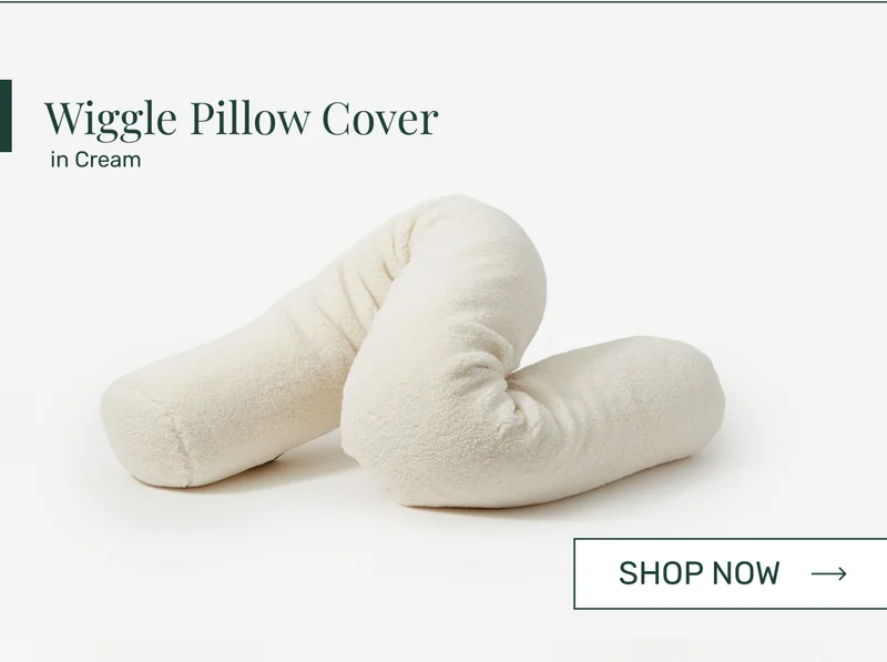 Wiggle Pillow Cover in Cream