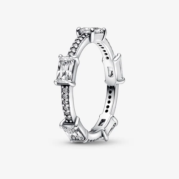 FINAL SALE - Rectangular Bars Sparkling Pavé Ring