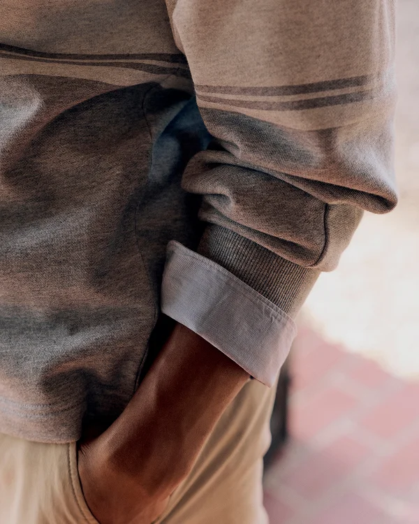 Image | Model in Off-Duty Terry Pullover | Vintage Heather Grey / Bone