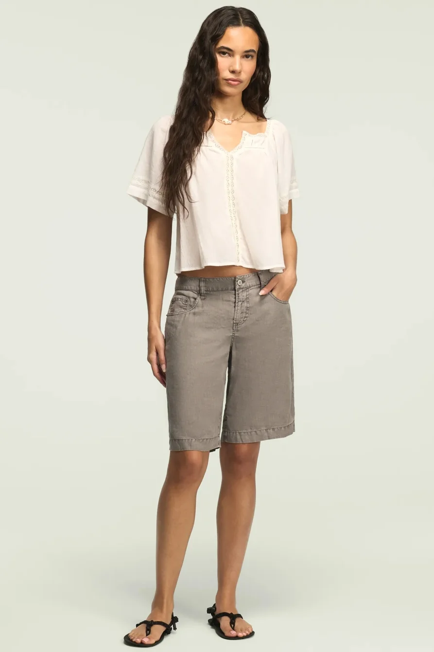 Image of Lucky Brand Baggy Linen Short - Women's Shorts Denim Jean Short in Dusty Olive