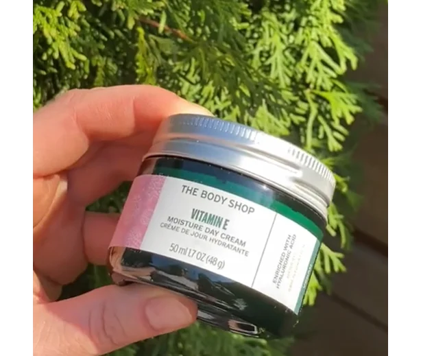 VITAMIN E MOISTURE DAY CREAM
