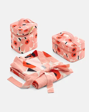 Pink Unikko bathrobe and cosmetic bags.