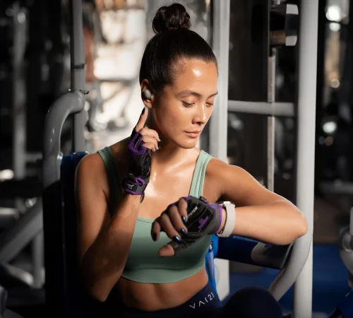 email_feature_momentum-sport_female