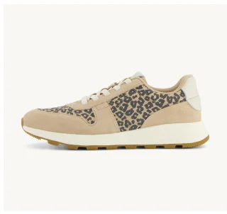 TRVL LITE Retro Runner Sneaker