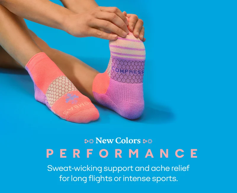 New Colors PERFORMANCE. Sweat-wicking support and ache relief for long flights or intense sports.