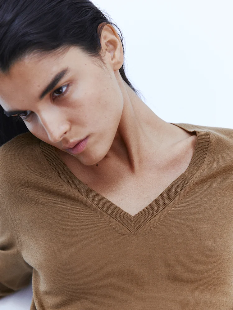 V-Neck Merino Jumper Dark Beige