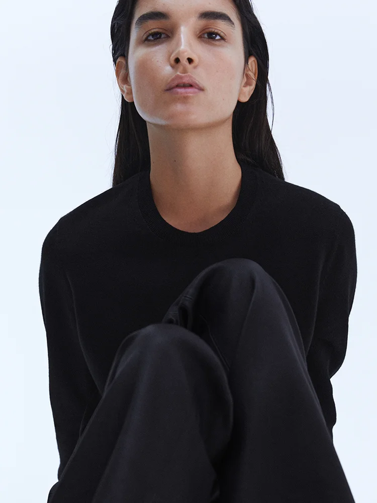 Fine-Knit Merino Jumper Black