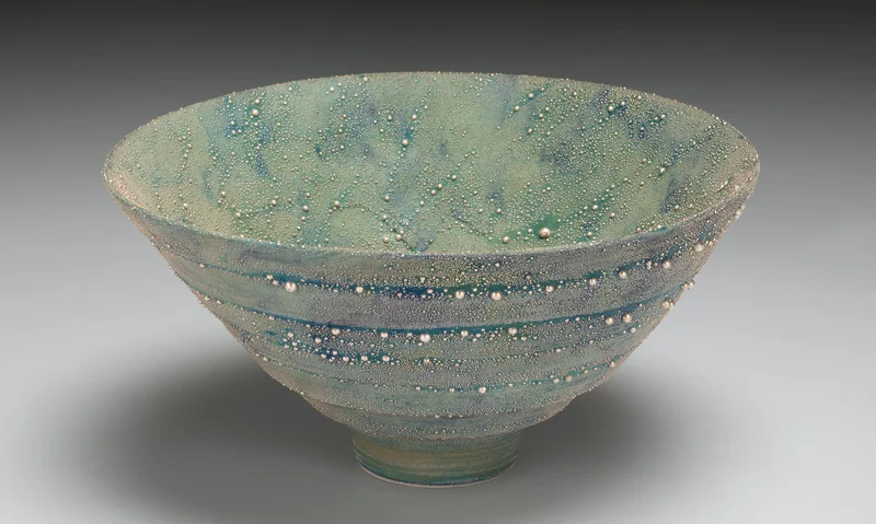 Kondō Takahiro’s “Silver Mist Colors Tea Bowl”