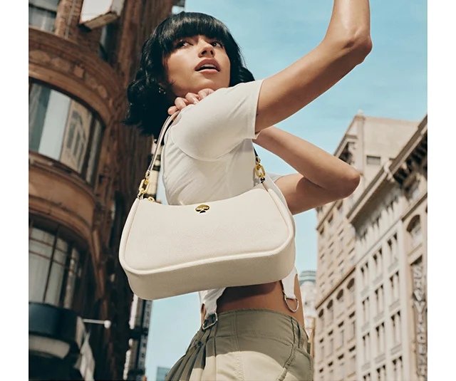 One thing the 2000s got so right? Versatile, functional, colorful little shoulder bags for day and night.