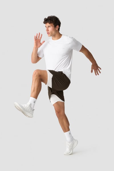 Image of Stride 2-in-1 Shorts Men Smokey Brown