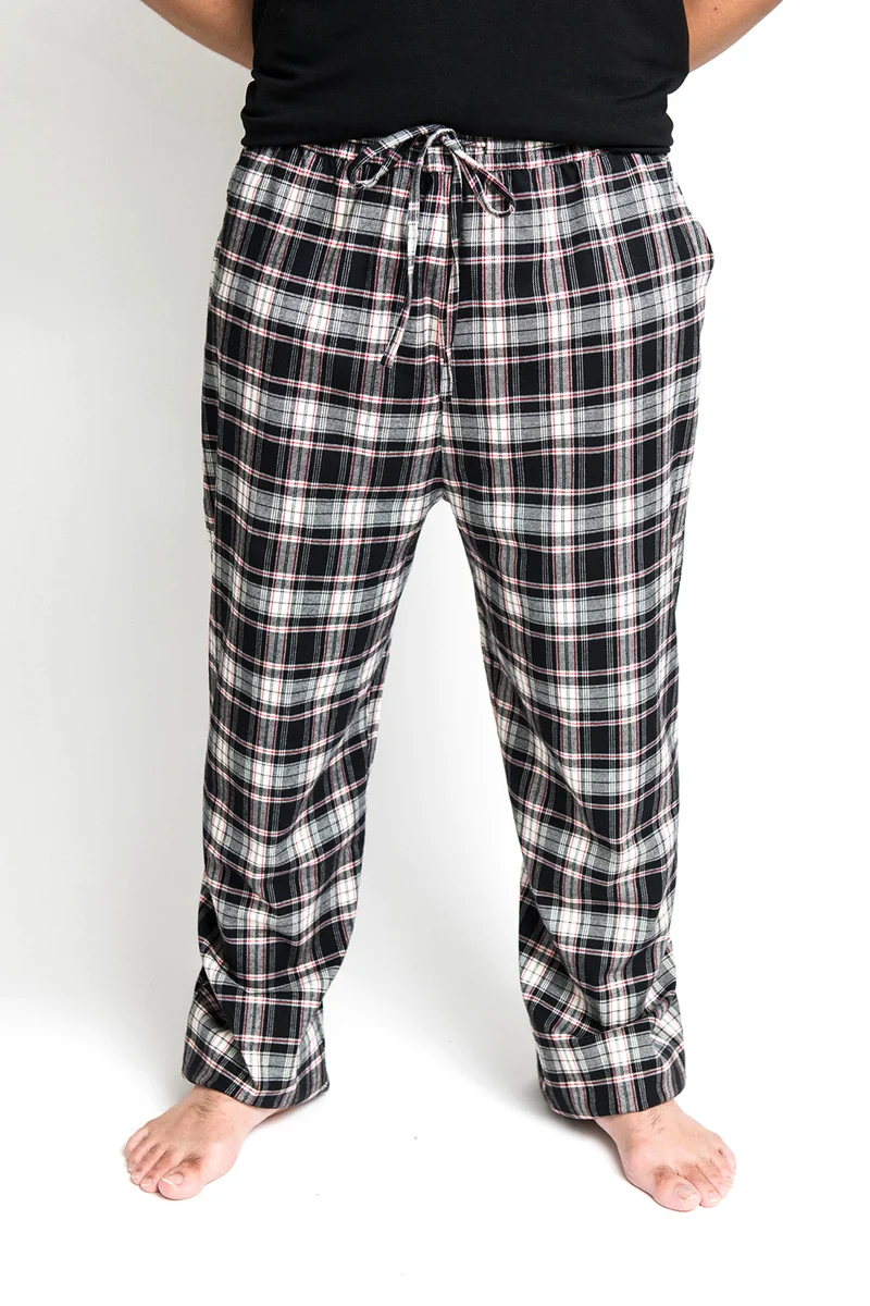 Image of Remy Straight Leg Pant in Black Plaid