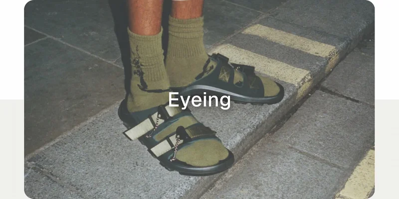 Eyeing