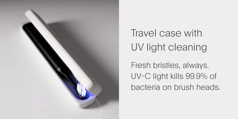 travel case with uv light cleaning