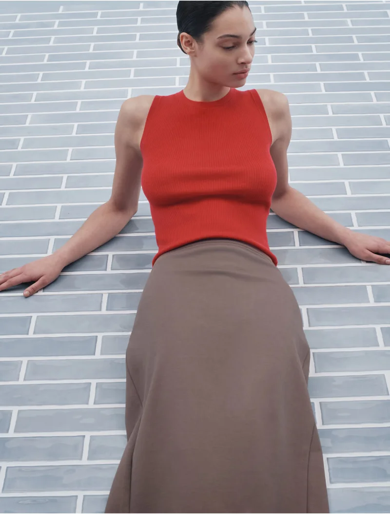 [Image]The Tank in Ultrasoft Merino | Classic Red