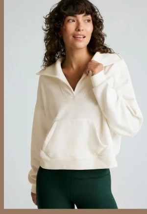 Street Smart Pullover in Fresh Snow