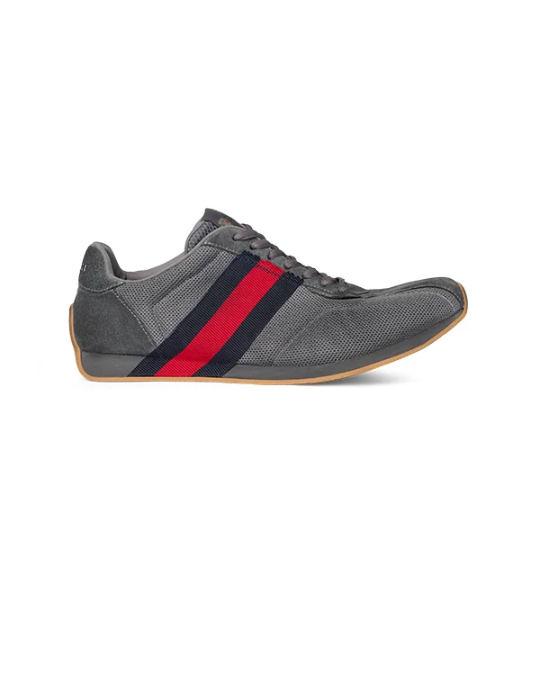 Shoe(s) Discover more on the Gucci website