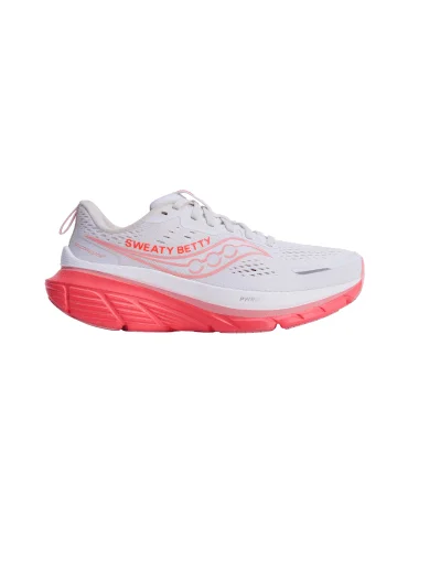 SB x Saucony Guide 18 trainers in fluro flash pink SB x Saucony Guide 18 trainers in fluro flash pink