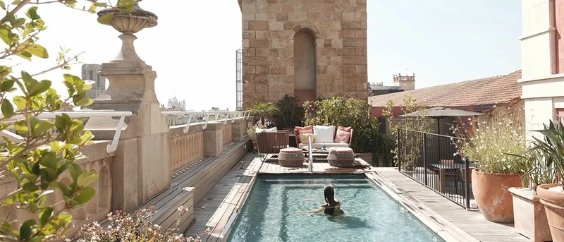 Members save 10% or more on over 100,000 hotels worldwide with Member Prices, including our best-loved properties.