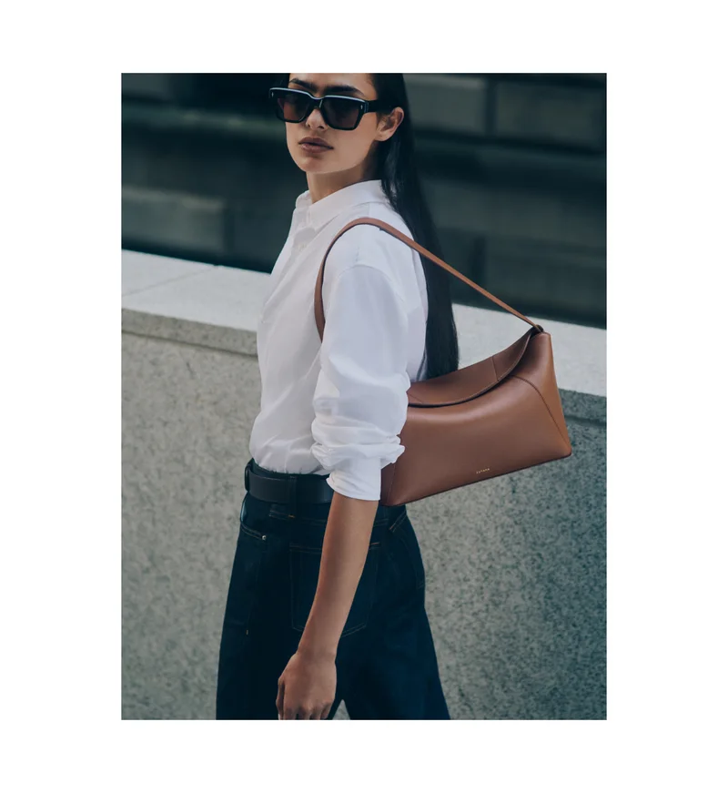 Forma Shoulder Bag Chesnut