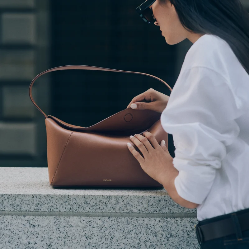 Forma Shoulder Chestnut