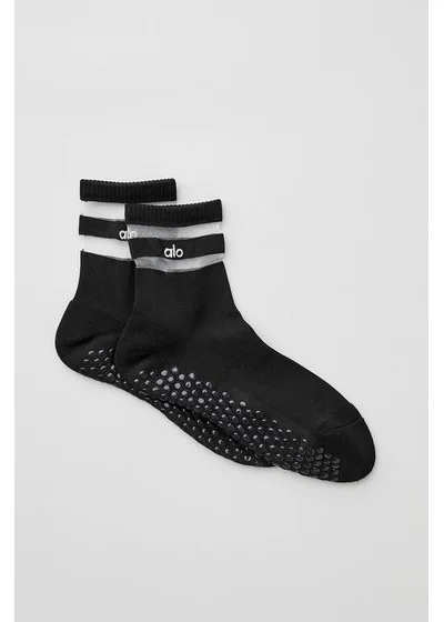 Women's Pulse Grip Sock - Black - Black / S/M (5-7.5)