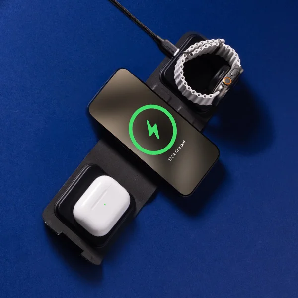 3-in-1 travel charger with Mag Safe