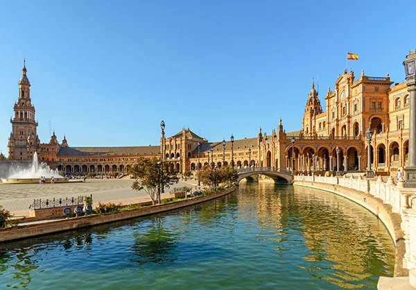 Explore Seville with Vueling