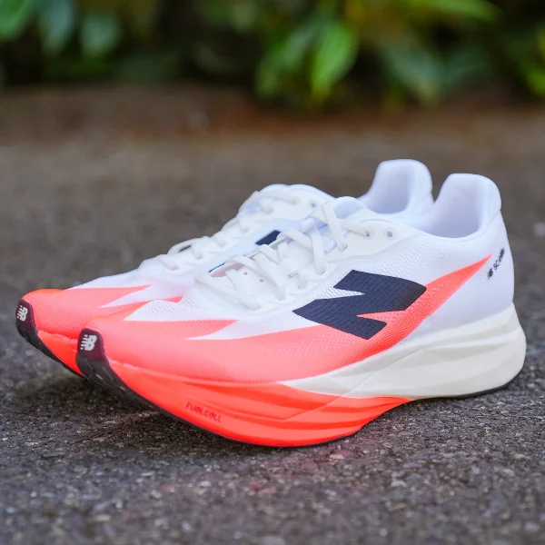 New Balance FuelCell SuperComp Elite v5