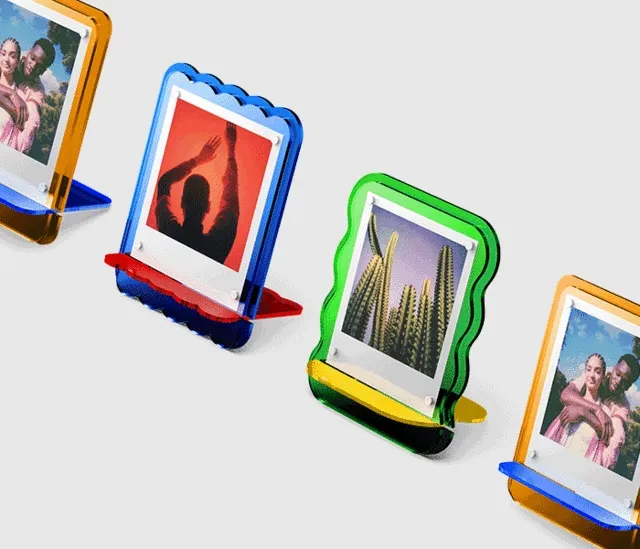 Personalize your frames, immortalize your shots.