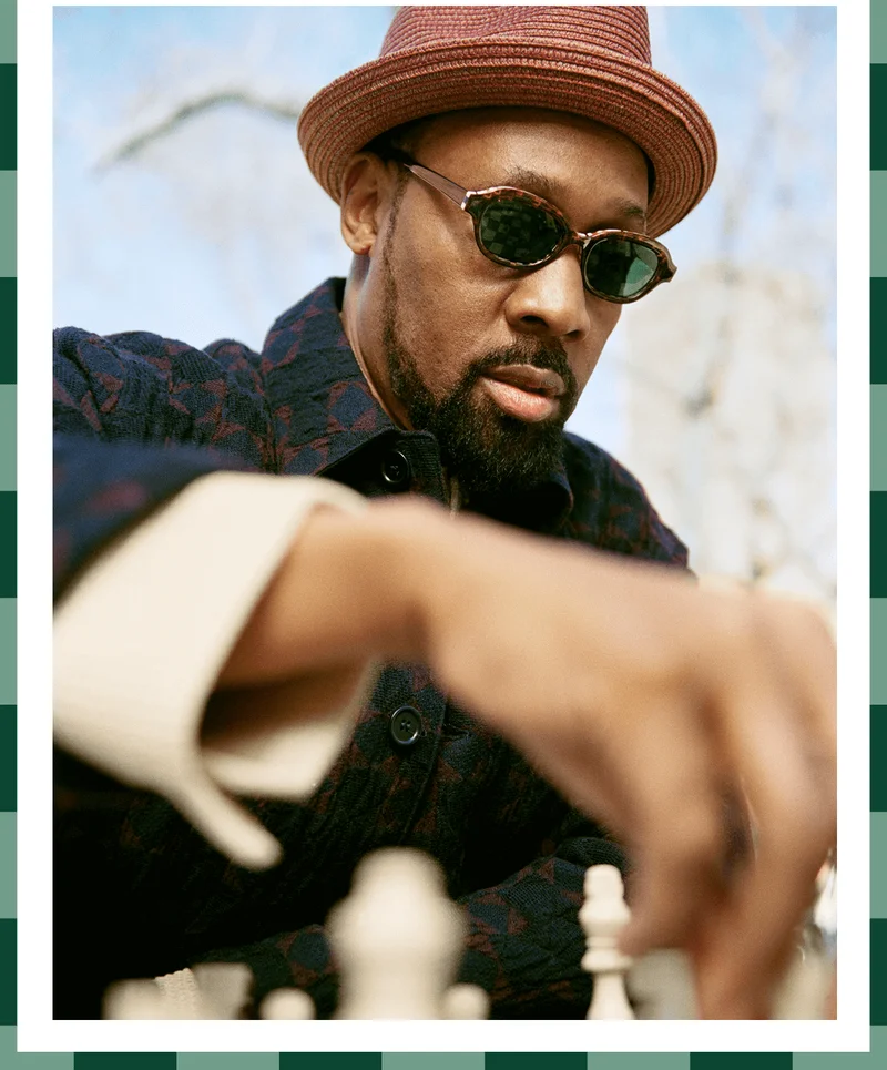 Rza playing chess