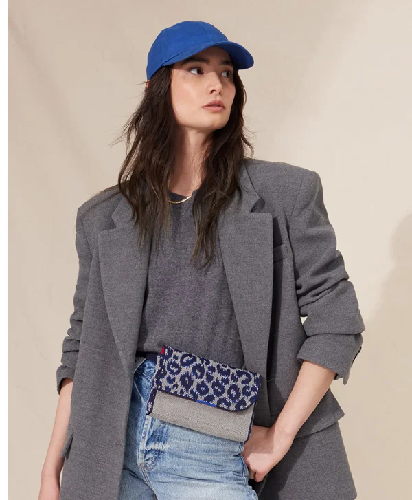 The Belt Bag Indigo Cat