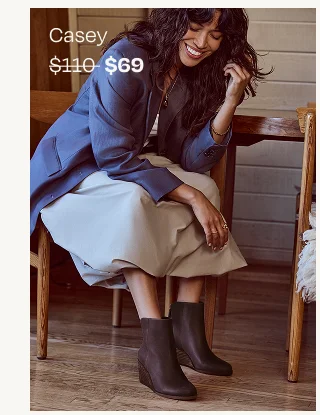 Casey Blackberry Leather Wedge Boot - Image