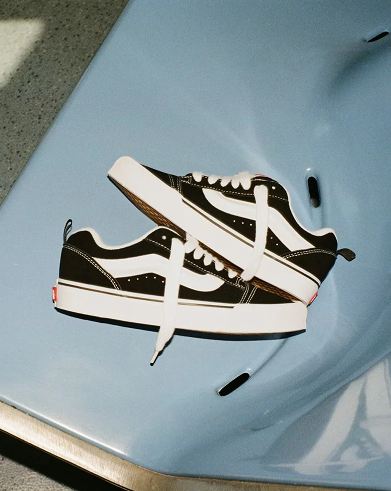 Black True White Knu Skool Shoe