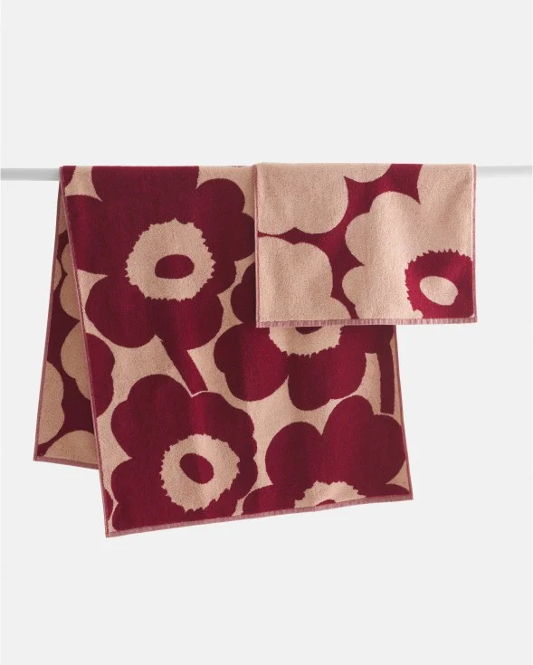 Unikko bath towel