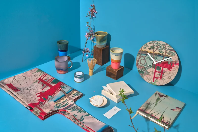 A photograph of ceramics, a block, and a bag, inspired by Hiroshige’s exhibition