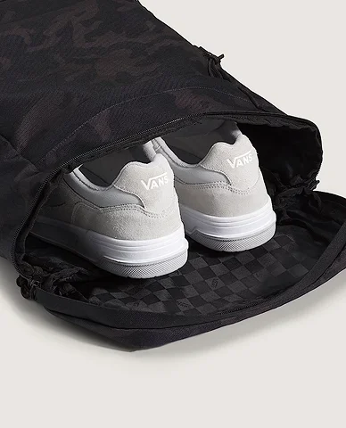 Omit Backpack