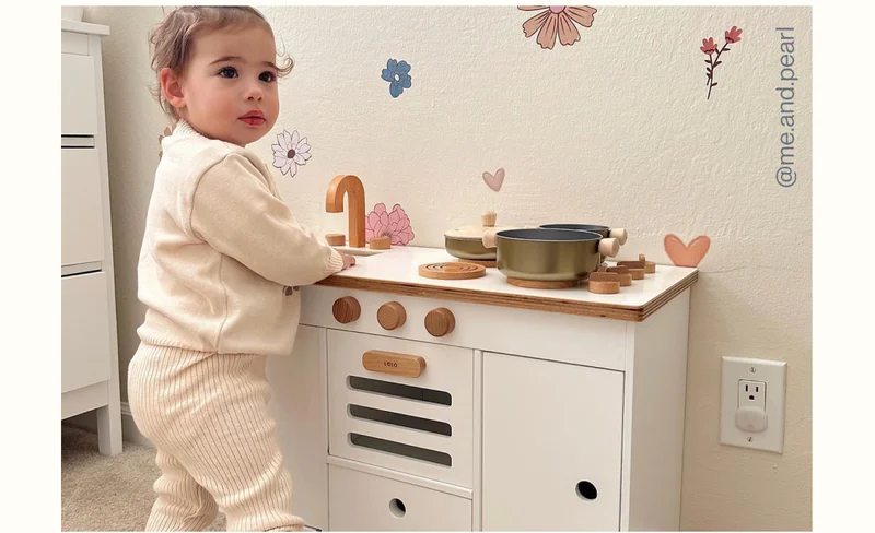 The Play Kitchen