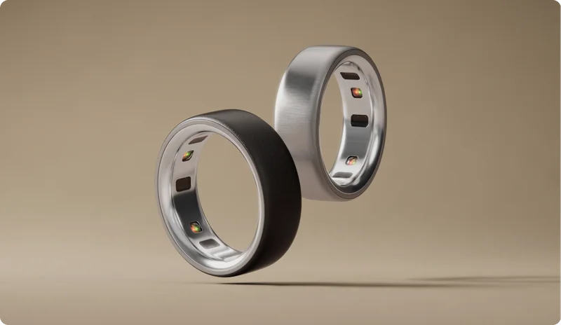 Oura Rings 4 Black and Brushed Silver
