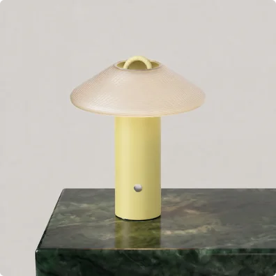 Eave Slim Wireless Table Light