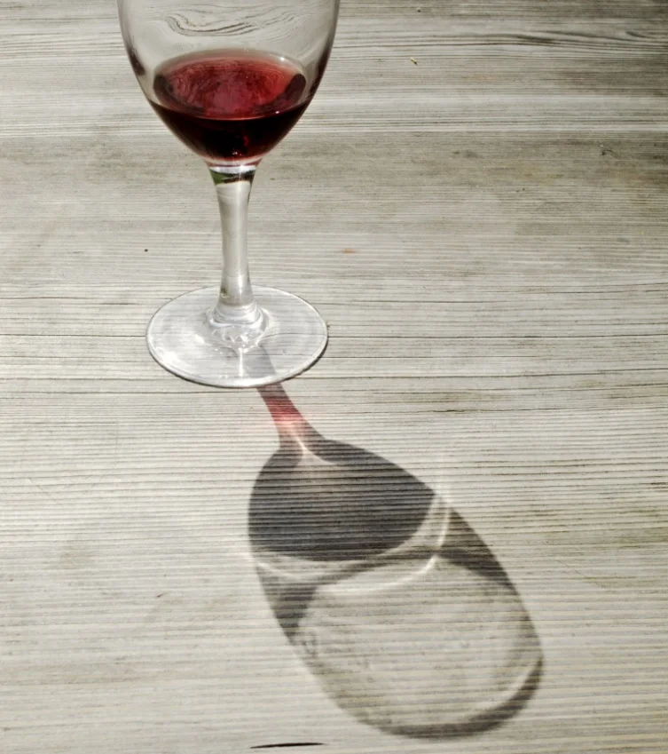 A glass of red wine a day has long been thought to have some health benefits, but new research is casting doubt on that theory—and experts say any benefits are outweighed by the risks.