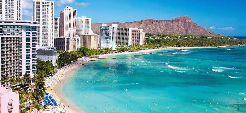 hotels and resorts around beach in Honolulu