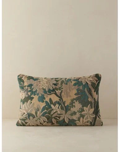 Mariata Pillow - Jade / Lumbar / With Feather Down Insert