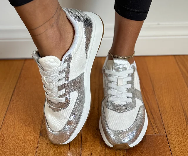 TRVL LITE Retro Runner Sneaker - Image