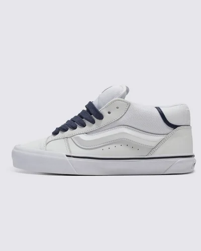 Knu Mid Shoe