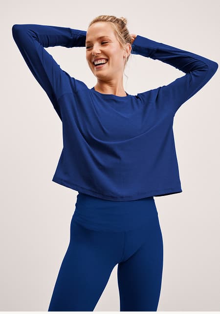 Featherweight Daydreamer Pullover in Marine Blue Heather