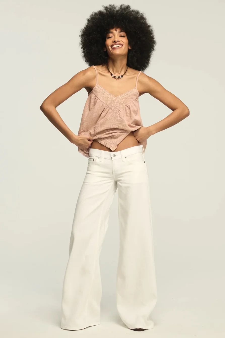 Image of Lucky Brand Liquid Luxe Super Low Rise Ultra Wide - Women's Jeans Denim Pants in Pure White Wash
